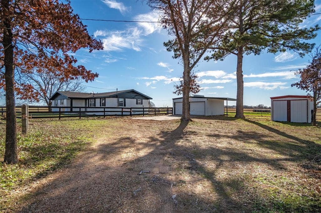 8612 Fm 1616, Athens, TX 75752 8612 Fm 1616, Athens, TX 75752