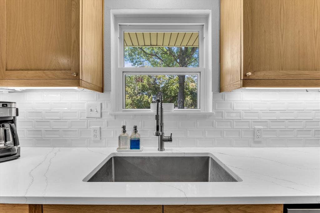 508 Bellaire Drive, Woodway, TX 76712 508 Bellaire Drive, Woodway, TX 76712