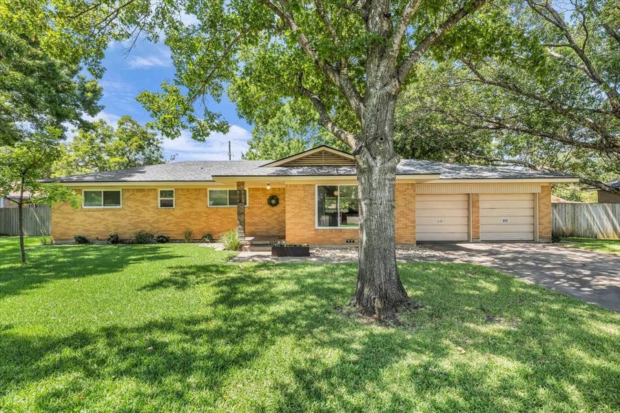 Property photo for 508 Bellaire Drive, Woodway, TX