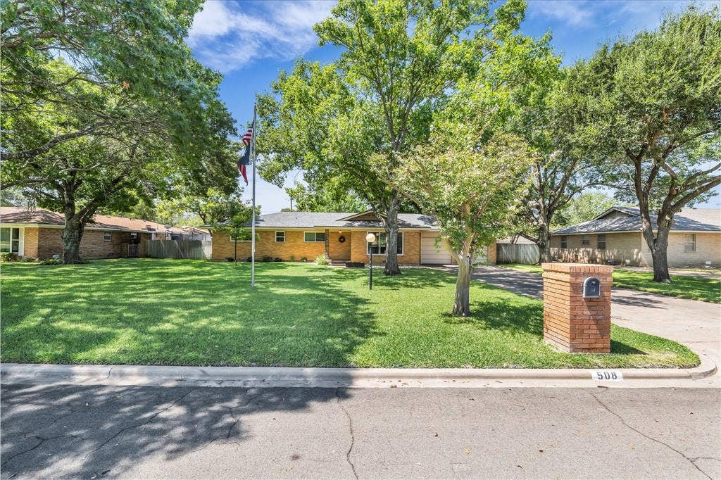 508 Bellaire Drive, Woodway, TX 76712 508 Bellaire Drive, Woodway, TX 76712
