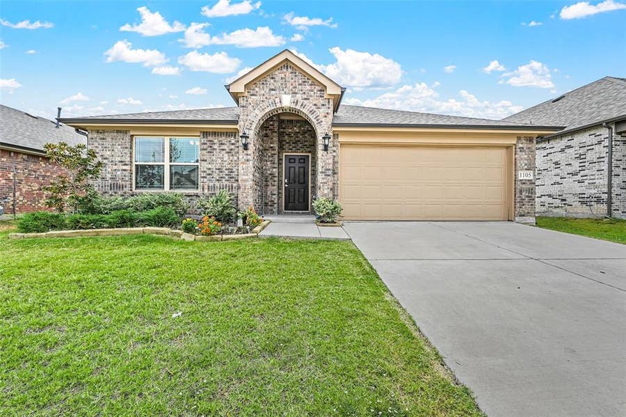 Property photo for 1105 Faringdon Drive, Anna, TX