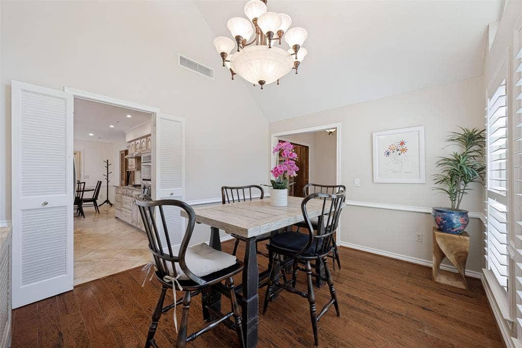 6223 Fox Trail, Dallas, TX 75248 Another view of the dining room looking into the breakfast area.