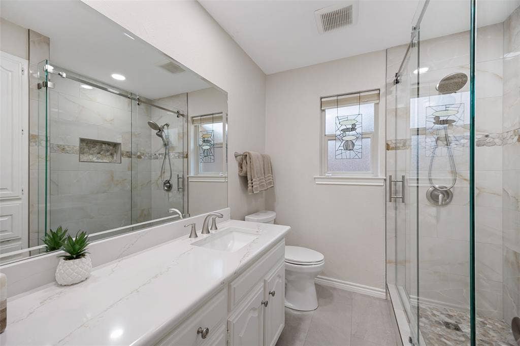 6223 Fox Trail, Dallas, TX 75248 This bathroom was redone in 2022!