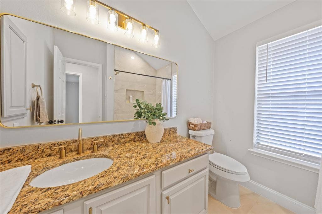 6741 Biltmore Place, Plano, TX 75023 6741 Biltmore Place, Plano, TX 75023