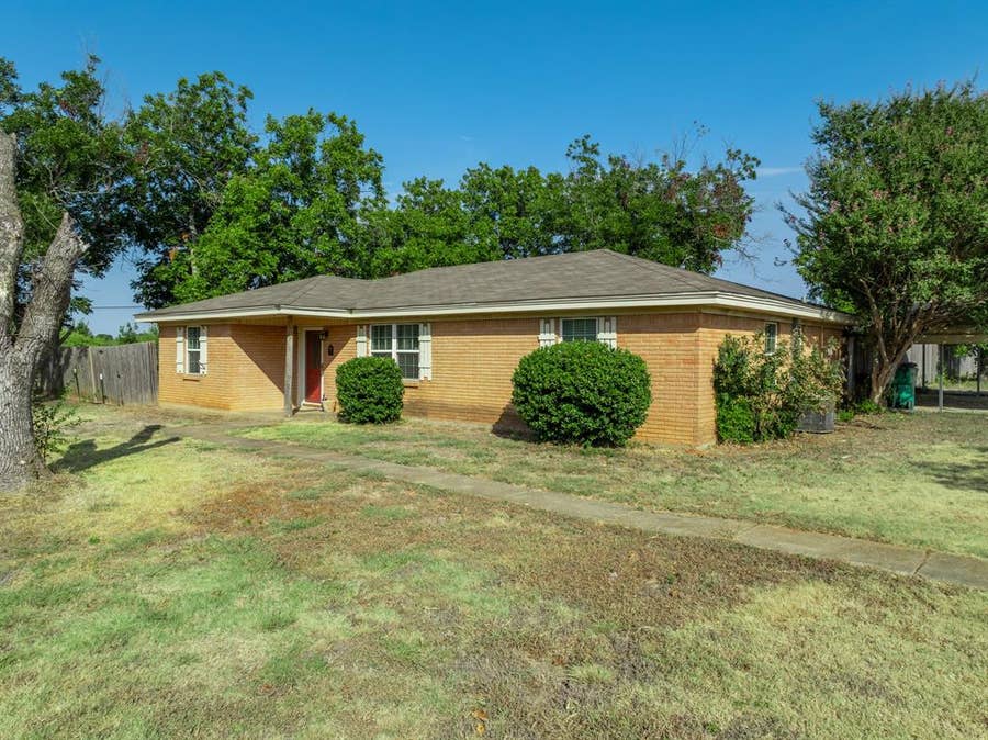 Property photo for 205 Rabbit Run, Woodway, TX