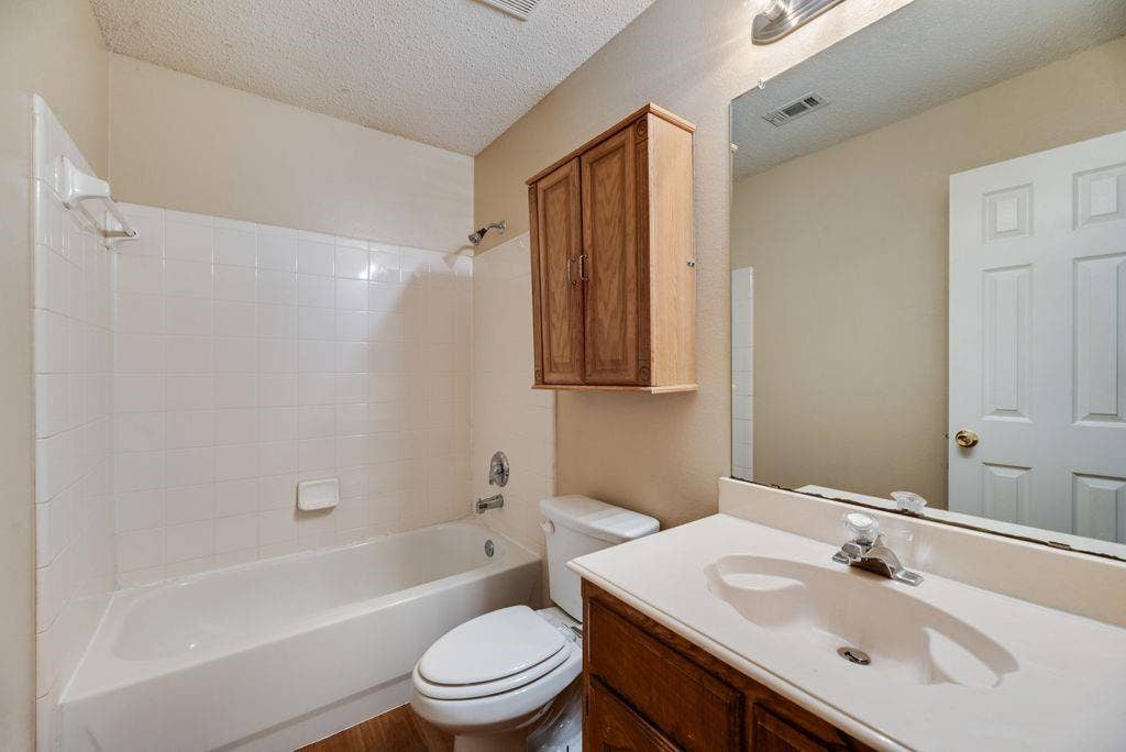 1557 Aberdeen Drive, Lancaster, TX 75134 1557 Aberdeen Drive, Lancaster, TX 75134