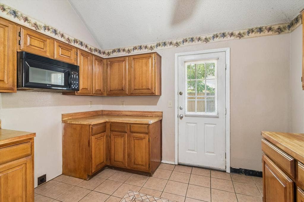 720 Ford Drive, Cedar Hill, TX 75104 720 Ford Drive, Cedar Hill, TX 75104