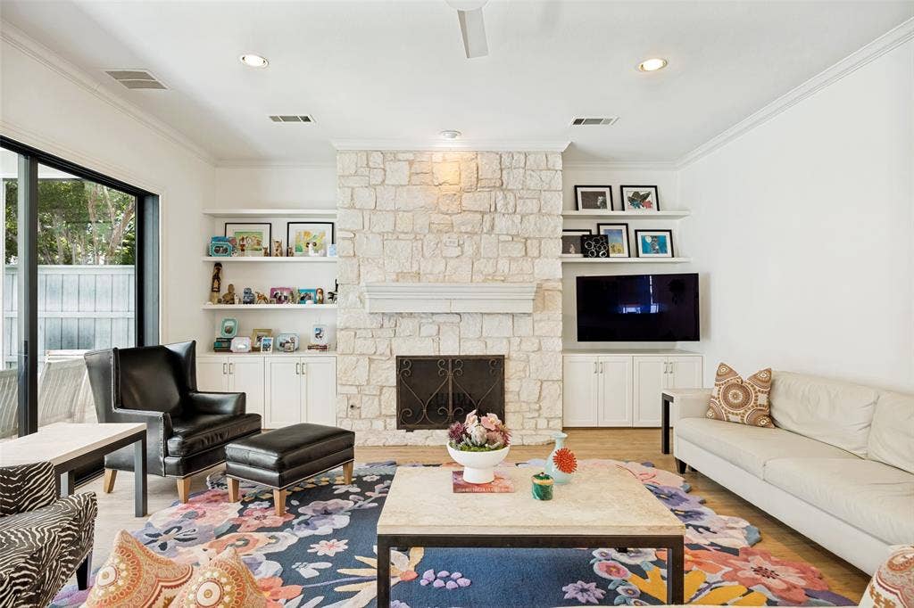 4137 Southwestern Boulevard, University Park, TX 75225 4137 Southwestern Boulevard, University Park, TX 75225