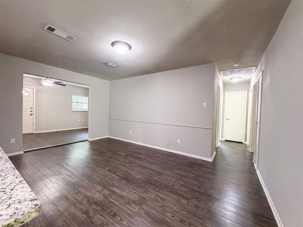 330 E Coral Way, Grand Prairie, TX 75051 330 E Coral Way, Grand Prairie, TX 75051