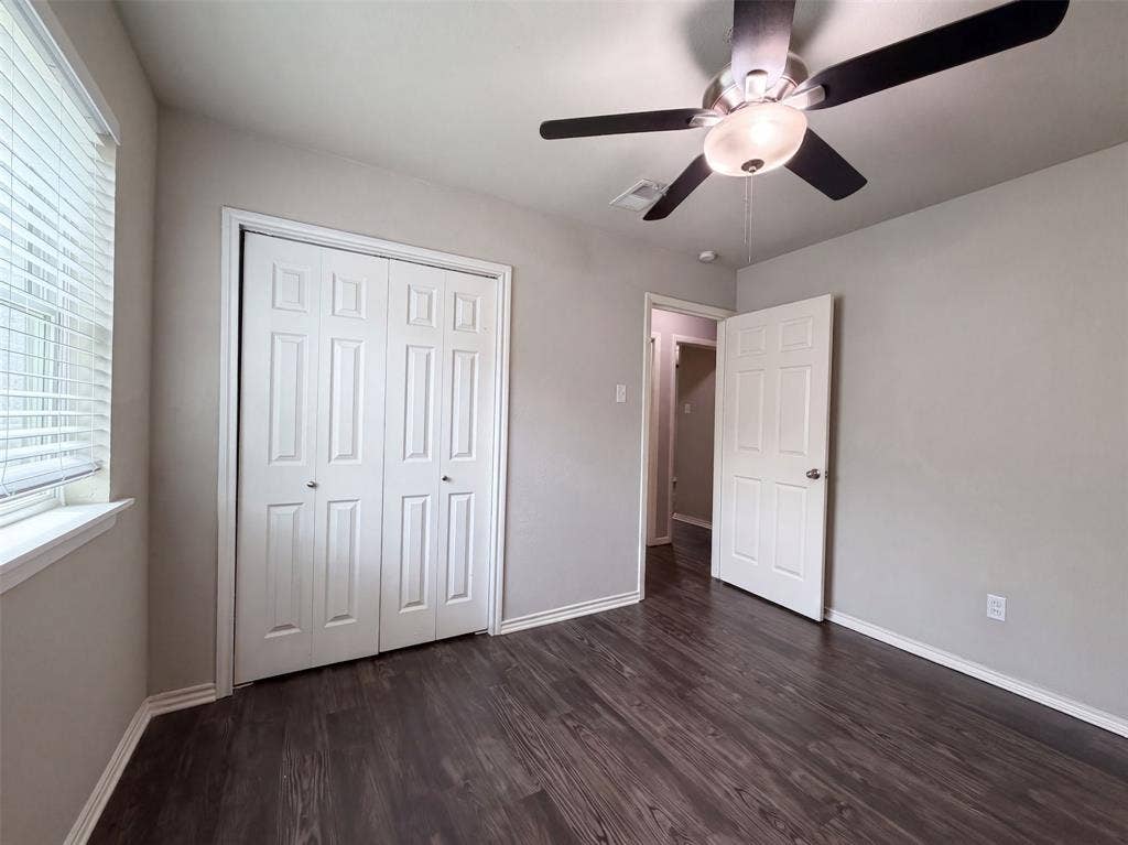 330 E Coral Way, Grand Prairie, TX 75051 330 E Coral Way, Grand Prairie, TX 75051