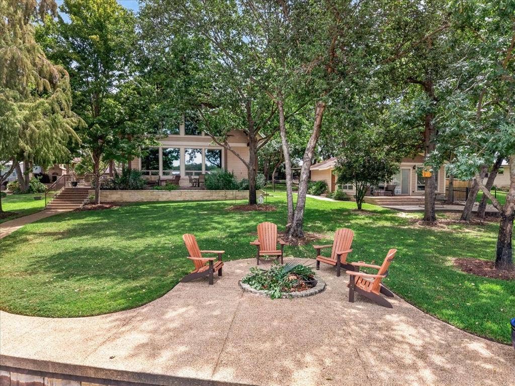 117 Arrowhead Way, Mabank, TX 75156 Firepit down by the water's edge.