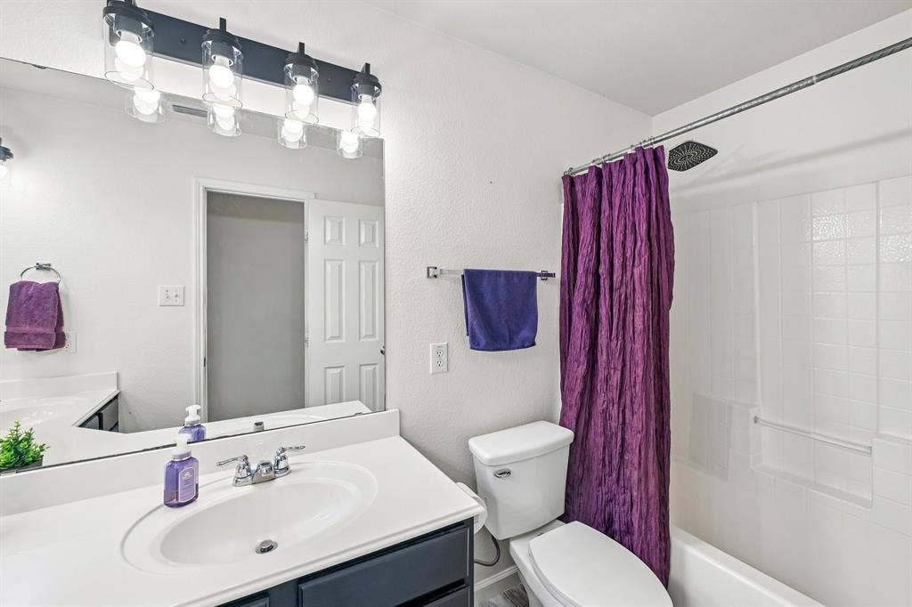 6925 Evening Shade Lane, Arlington, TX 76002