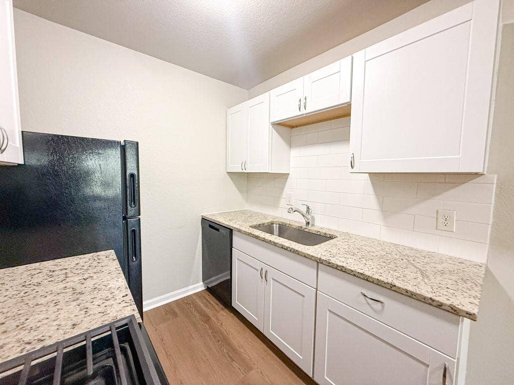 808 Blaylock Drive, #201, Dallas, TX 75203 808 Blaylock Drive, #201, Dallas, TX 75203