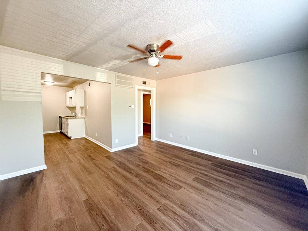 808 Blaylock Drive, #201, Dallas, TX 75203 808 Blaylock Drive, #201, Dallas, TX 75203