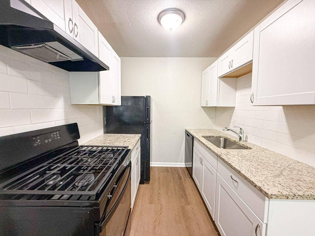808 Blaylock Drive, #201, Dallas, TX 75203 808 Blaylock Drive, #201, Dallas, TX 75203