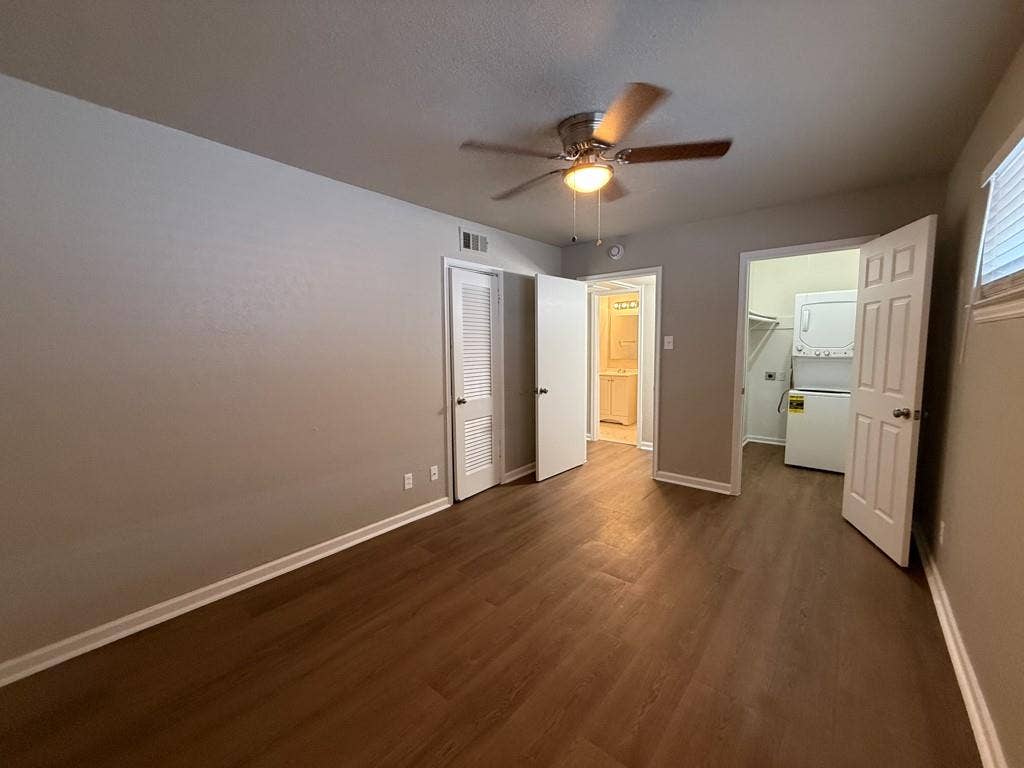808 Blaylock Drive, #202, Dallas, TX 75203