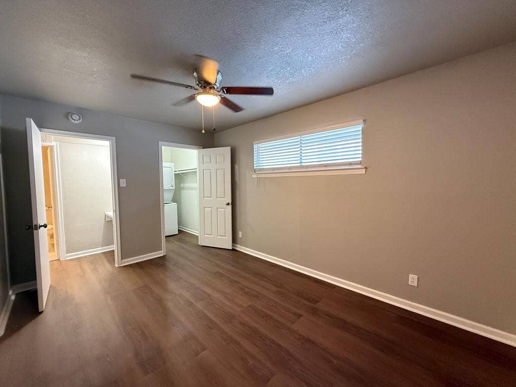 808 Blaylock Drive, #202, Dallas, TX 75203