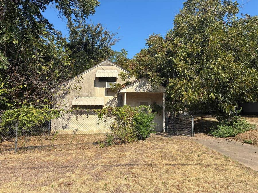 Property photo for 2307 Knight Street, Dallas, TX