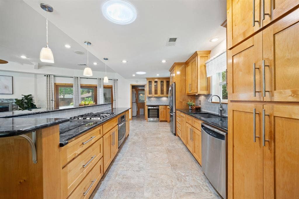 10412 Silverock Drive, Dallas, TX 75218