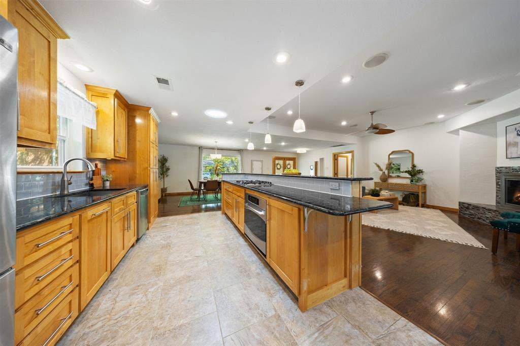 10412 Silverock Drive, Dallas, TX 75218