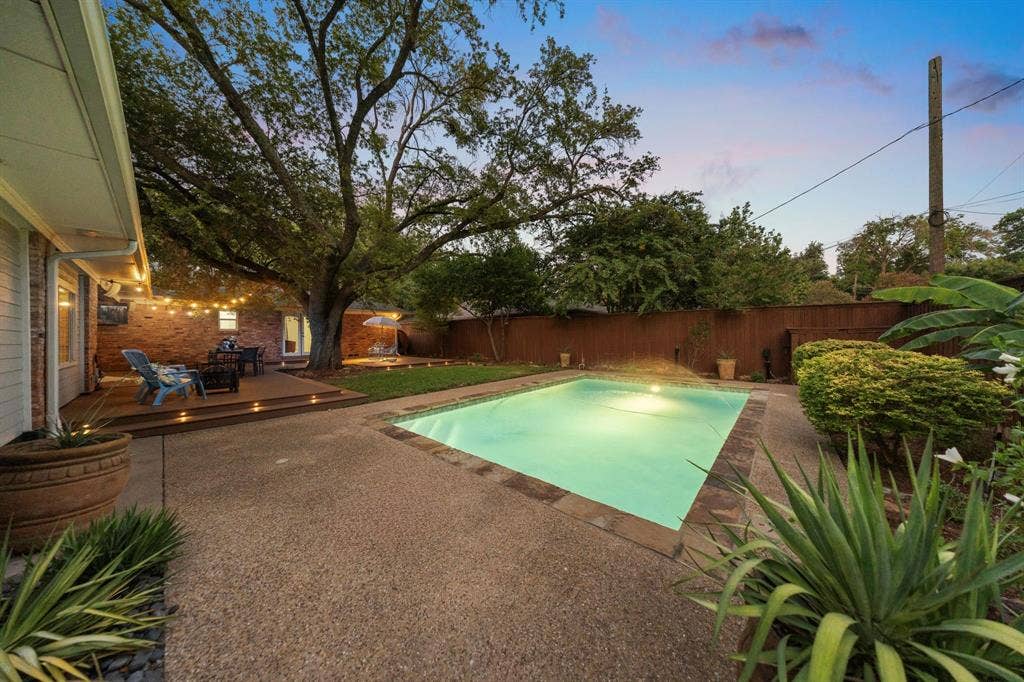 10412 Silverock Drive, Dallas, TX 75218