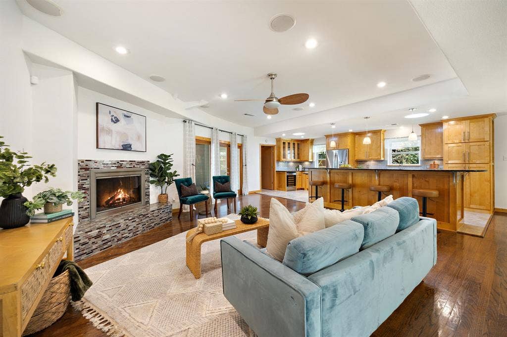 10412 Silverock Drive, Dallas, TX 75218