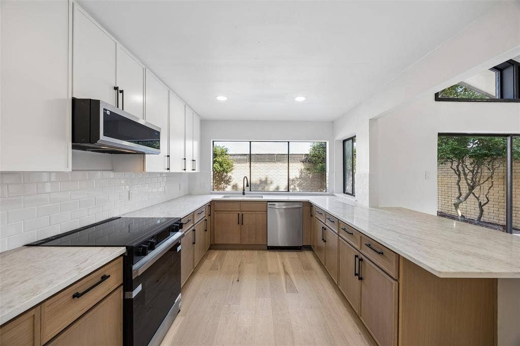 3704 Millswood Drive, Irving, TX 75062 3704 Millswood Drive, Irving, TX 75062