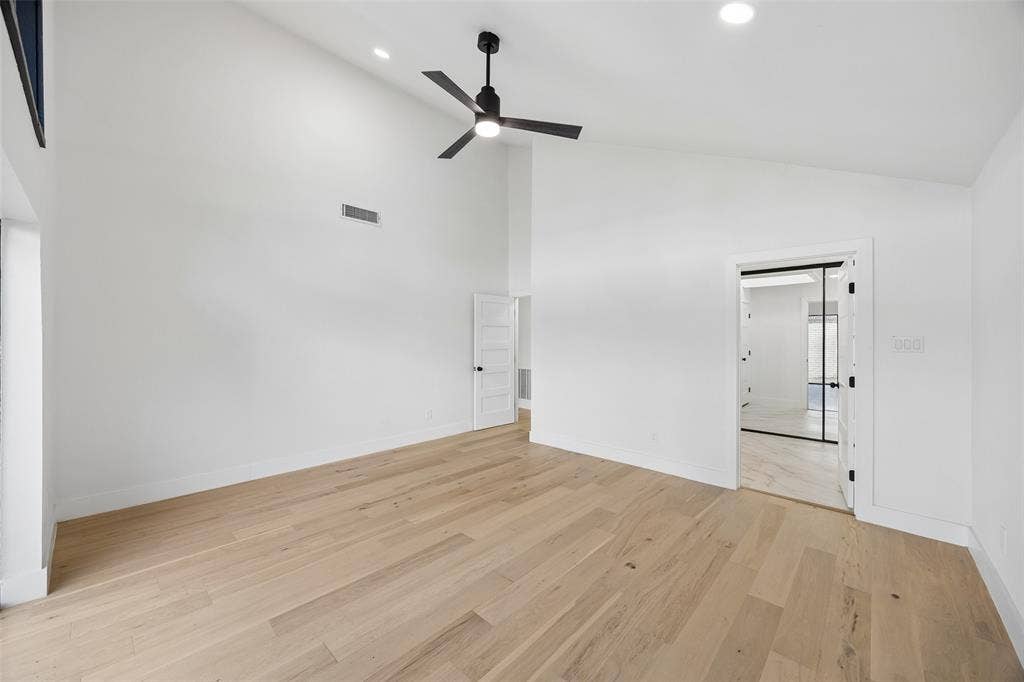 3704 Millswood Drive, Irving, TX 75062 3704 Millswood Drive, Irving, TX 75062