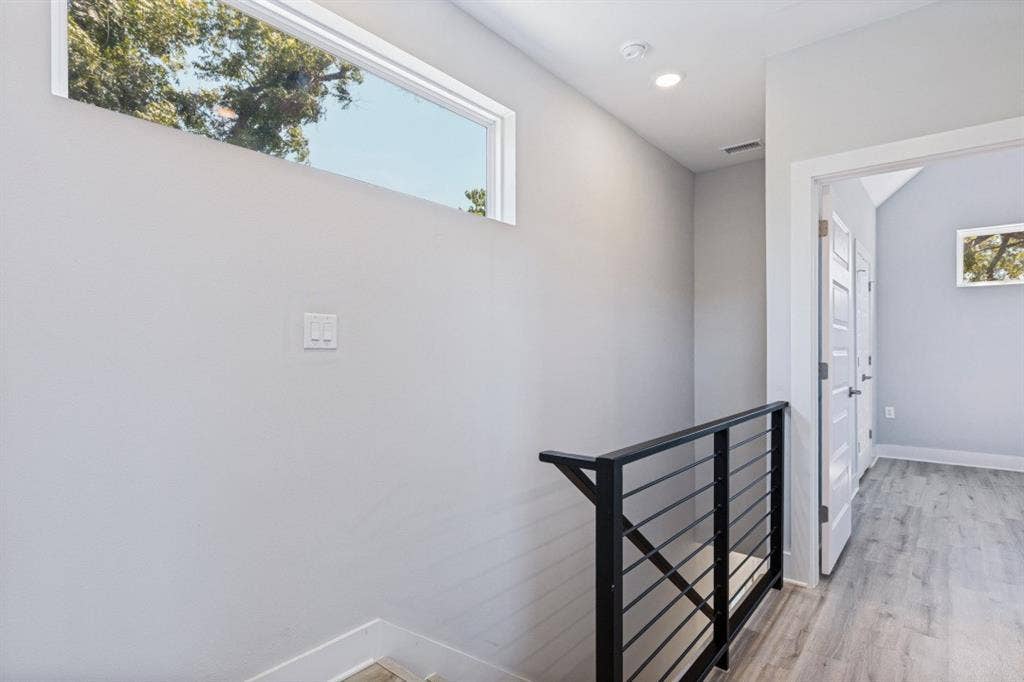 1042 Rosemont Street, #2, Austin, TX 78723 1042 Rosemont Street, #2, Austin, TX 78723