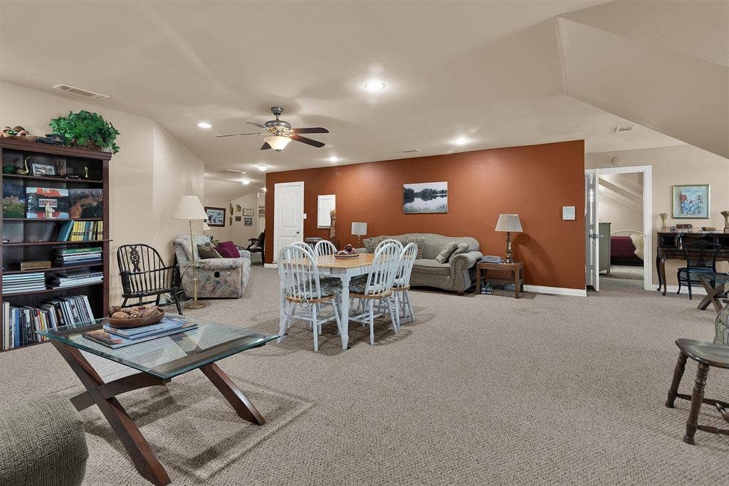 2720 Oates Drive, Mesquite, TX 75150 2720 Oates Drive, Mesquite, TX 75150