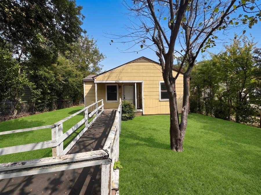 Property photo for 2311 Village Way, Dallas, TX