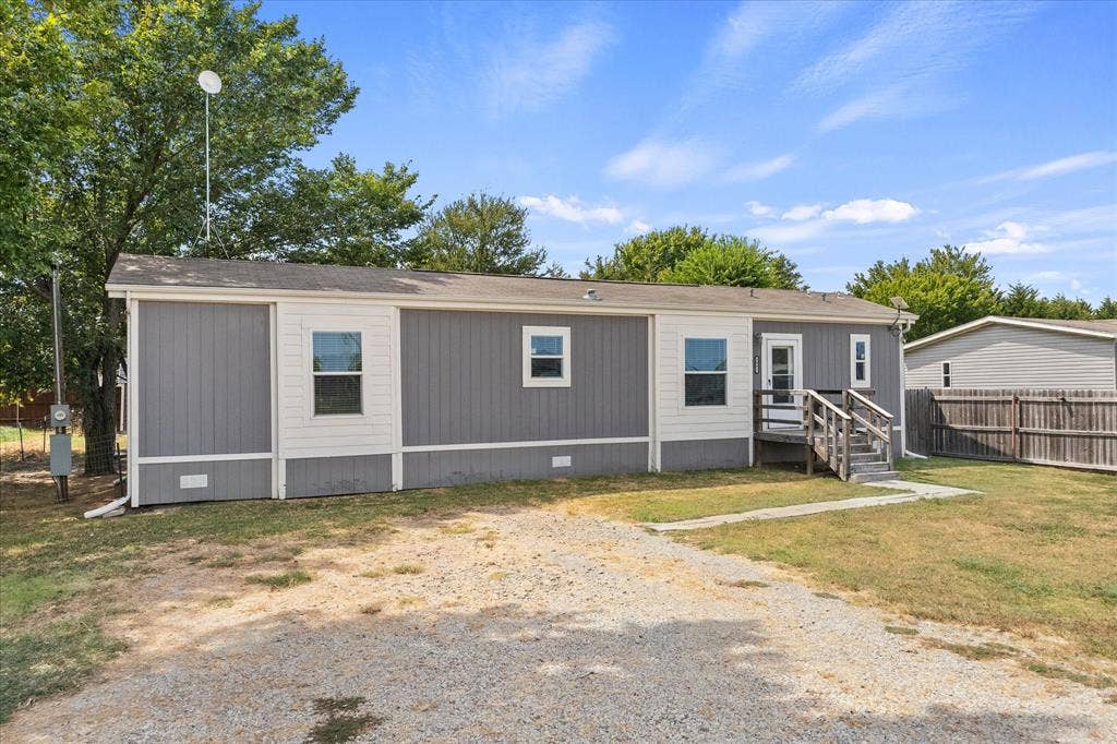 2995 County Road 1063, Farmersville, TX 75442 2995 County Road 1063, Farmersville, TX 75442