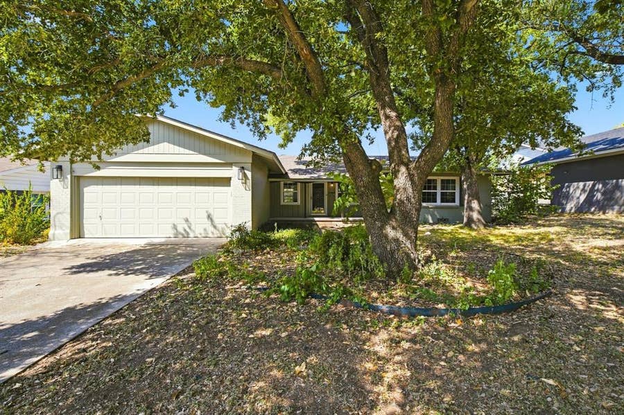 Property photo for 3300 Leith Avenue, Fort Worth, TX