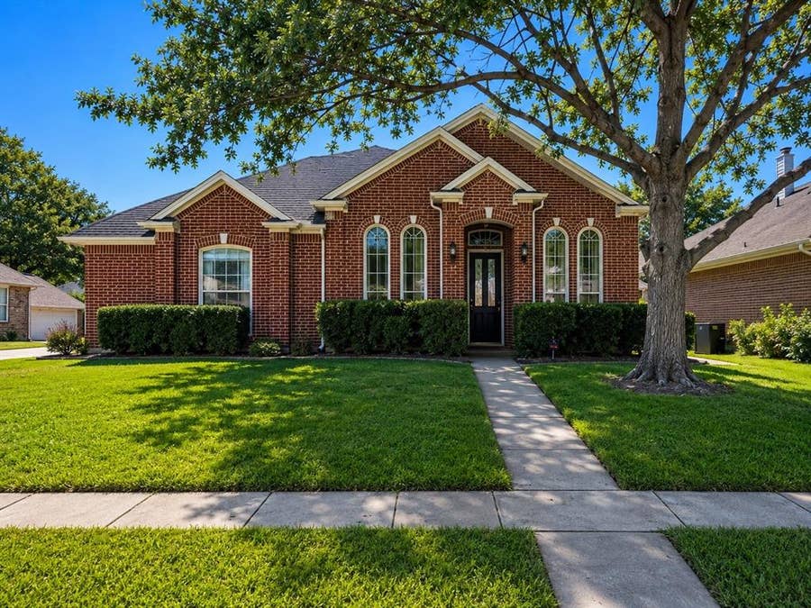 Property photo for 212 Longview Court, Keller, TX