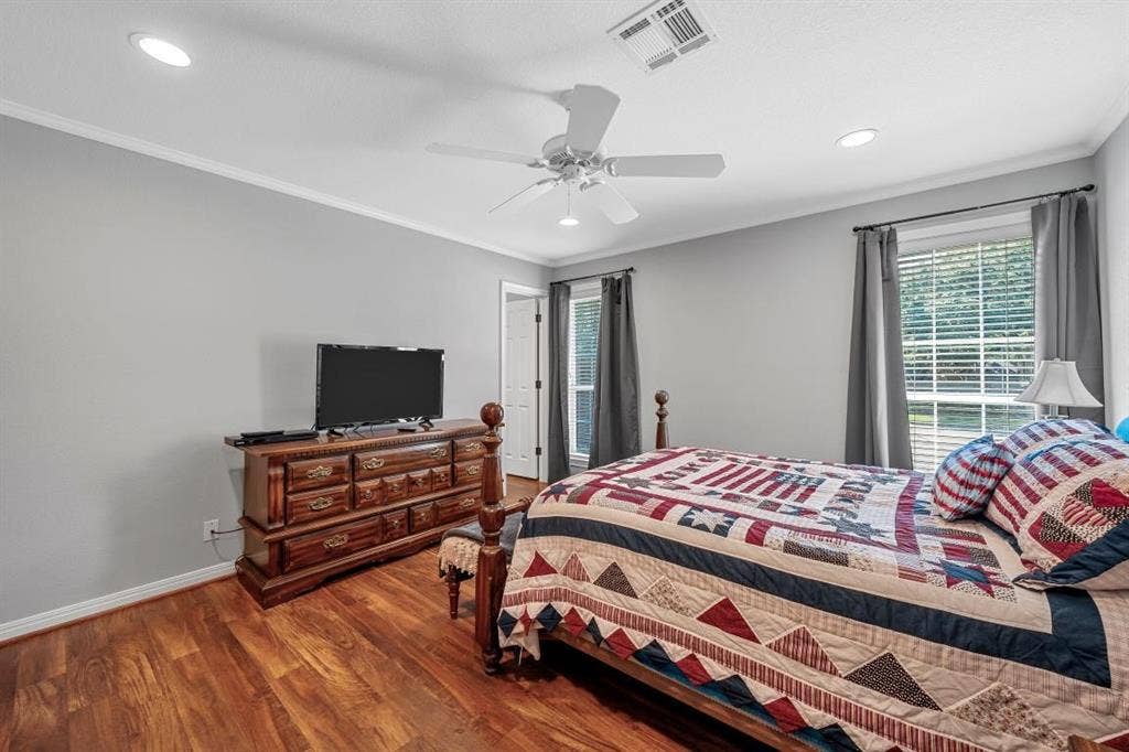 2324 Paddington Way, Waco, TX 76655 2324 Paddington Way, Waco, TX 76655