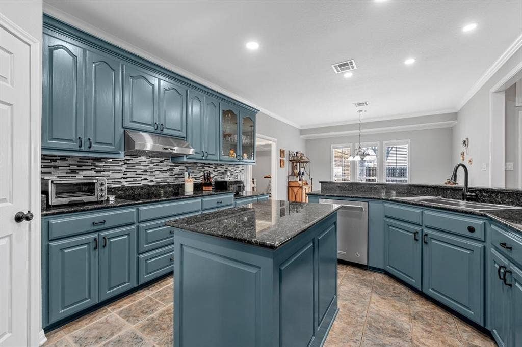 2324 Paddington Way, Waco, TX 76655 2324 Paddington Way, Waco, TX 76655
