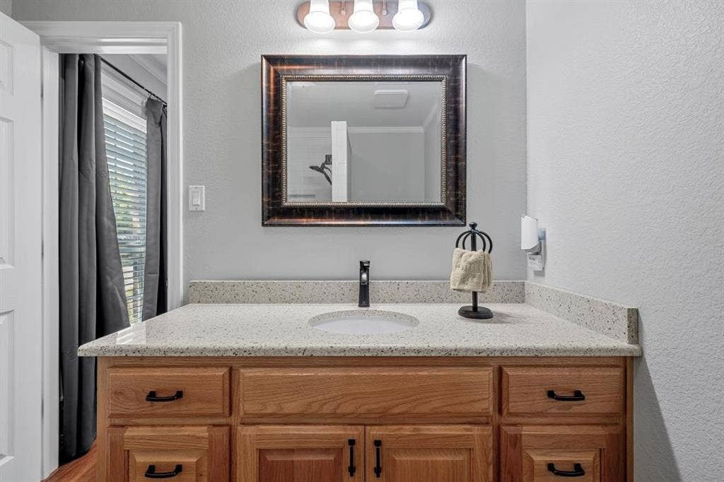 2324 Paddington Way, Waco, TX 76655 2324 Paddington Way, Waco, TX 76655