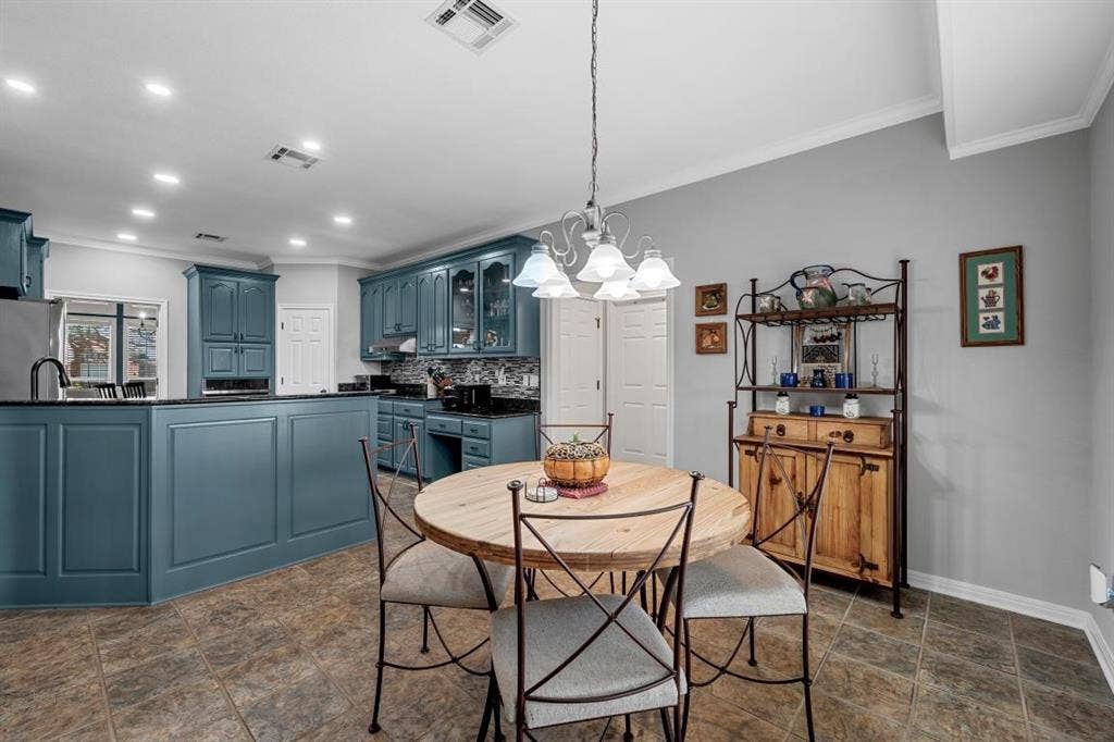 2324 Paddington Way, Waco, TX 76655 2324 Paddington Way, Waco, TX 76655