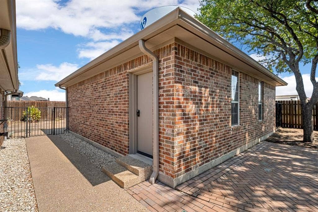 2324 Paddington Way, Waco, TX 76655 2324 Paddington Way, Waco, TX 76655