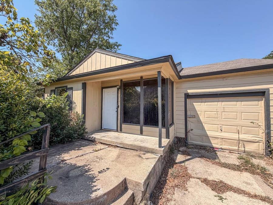 Property photo for 1322 Biggs Terrace, Arlington, TX