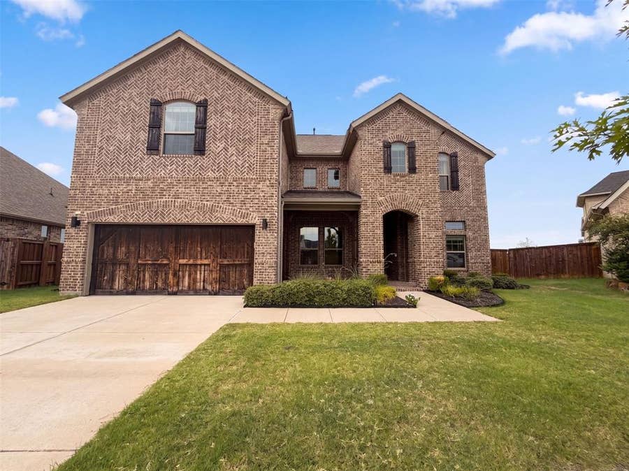 Property photo for 817 Shallow Creek Way, McKinney, TX
