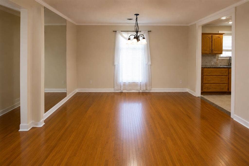 5012 Wateka Drive, Dallas, TX 75209 5012 Wateka Drive, Dallas, TX 75209