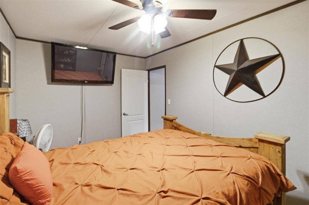 433 Anchor Lane, Gun Barrel City, TX 75156 433 Anchor Lane, Gun Barrel City, TX 75156