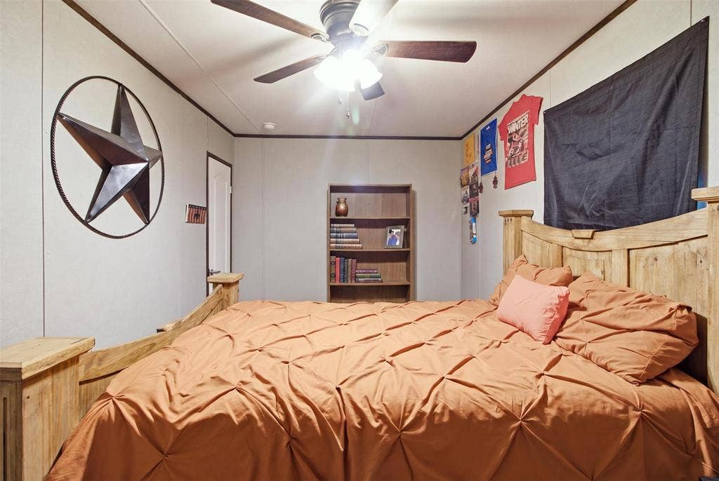 433 Anchor Lane, Gun Barrel City, TX 75156 433 Anchor Lane, Gun Barrel City, TX 75156