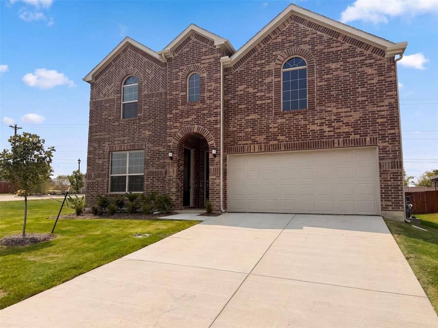 Property photo for 201 Loving Trail, Justin, TX