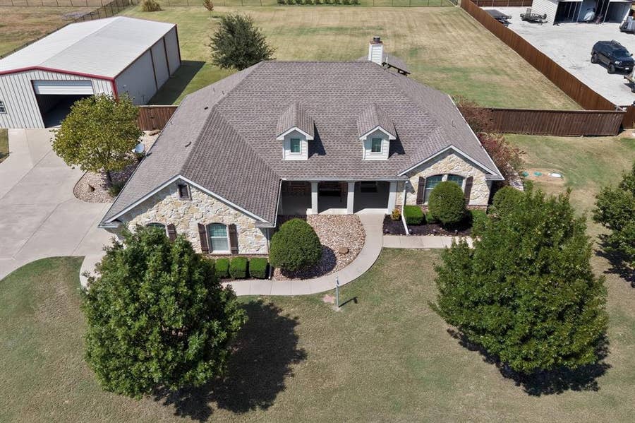 Property photo for 320 Brooks Drive, Nevada, TX