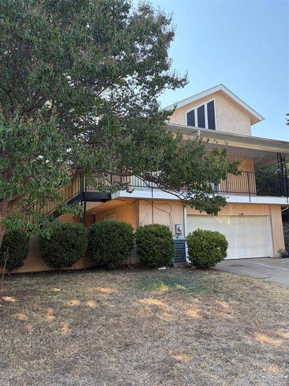 Property photo for 2126 Fleur De Lis Court, Arlington, TX