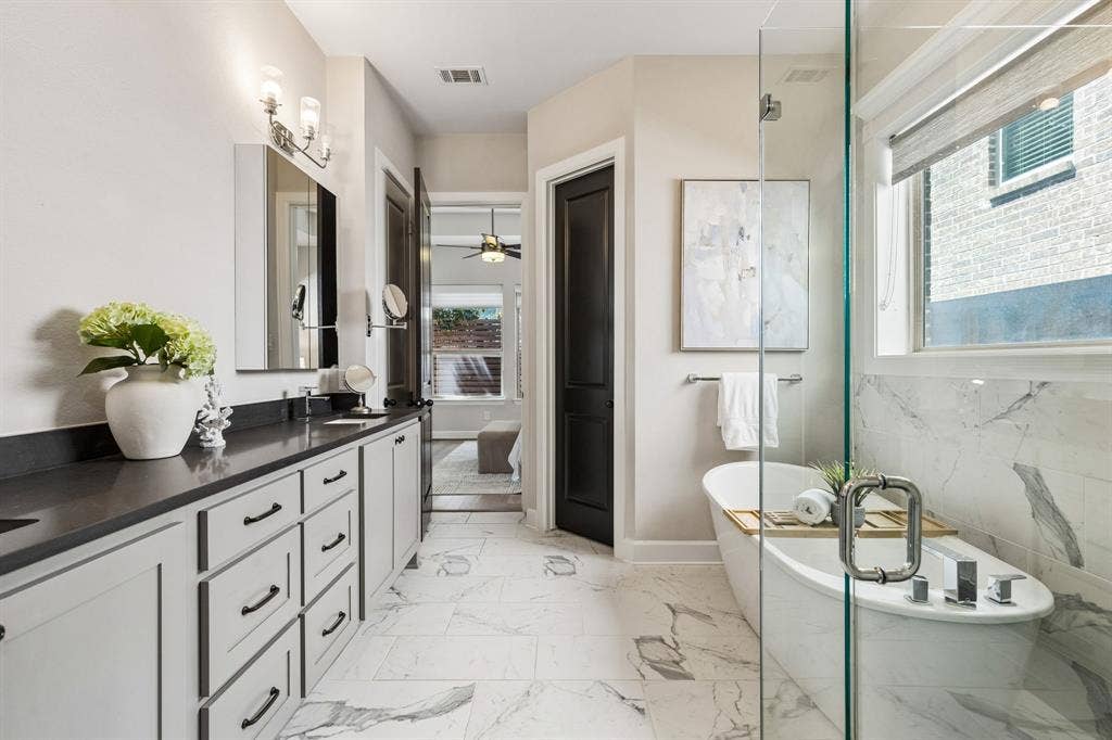 8615 Thorbrush Place, Dallas, TX 75238 8615 Thorbrush Place, Dallas, TX 75238