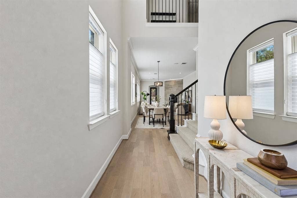 8615 Thorbrush Place, Dallas, TX 75238 8615 Thorbrush Place, Dallas, TX 75238