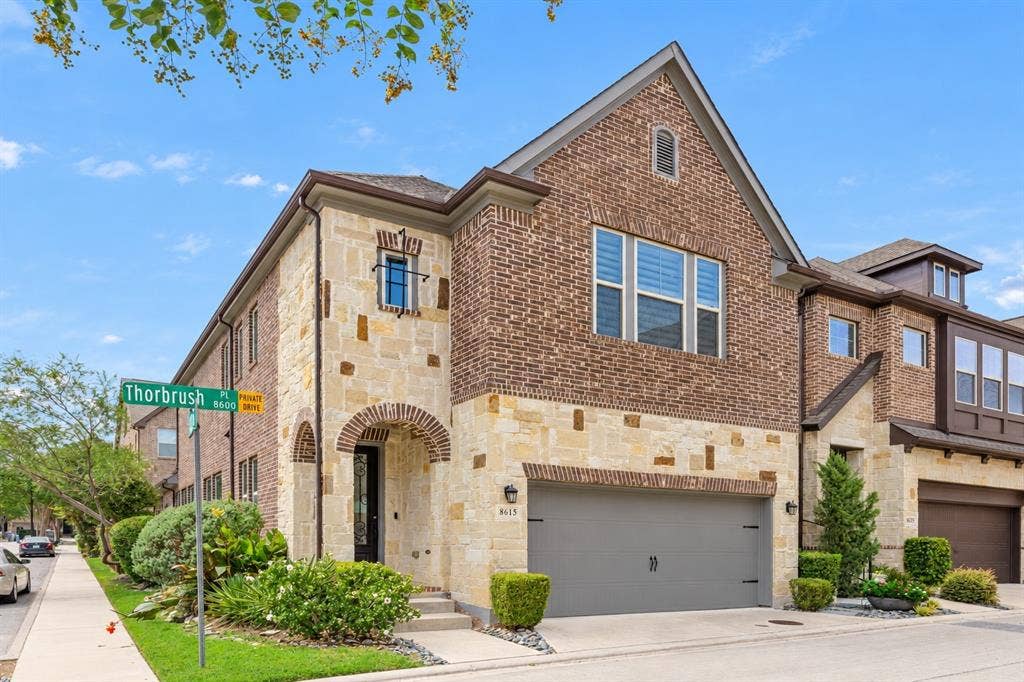8615 Thorbrush Place, Dallas, TX 75238 8615 Thorbrush Place, Dallas, TX 75238